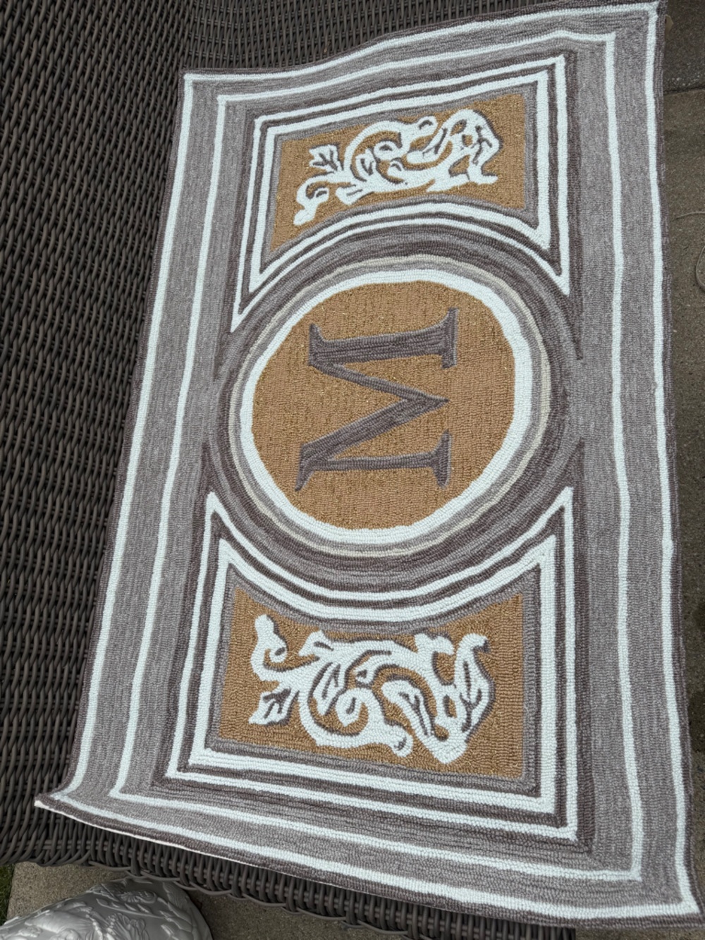 Frontgate M Monogram Rug - NWT - Picture 6 of 12